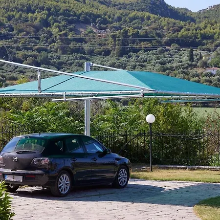 Cozy Flat Near Kato Samiko