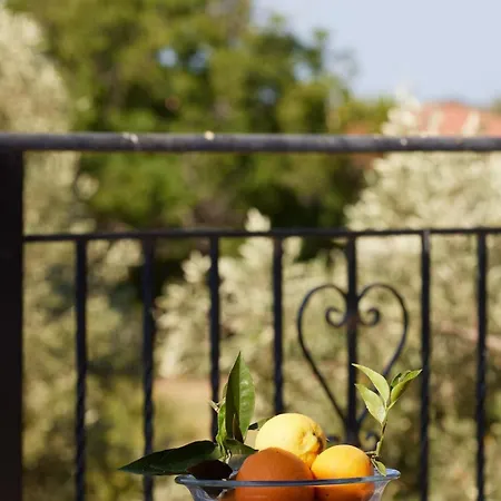 Cozy Flat Near Kato Samiko