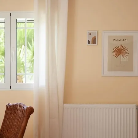 Cozy Flat Near Kato Samiko