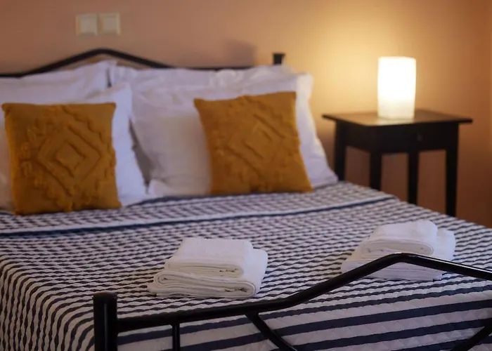 Modern Retreat Near Ancient Olympia And Sandy Apartament *