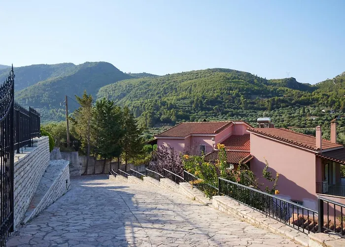 Lejlighed Modern Retreat Near Ancient Olympia And Sandy *