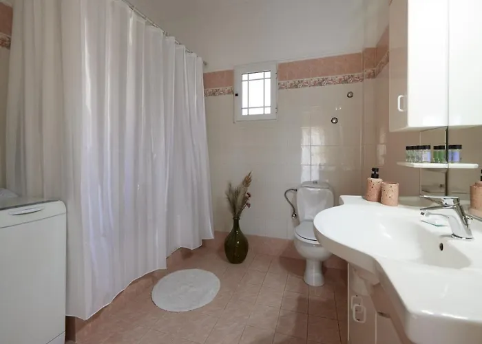 Modern Retreat Near Ancient Olympia And Sandy * Kato Samikon